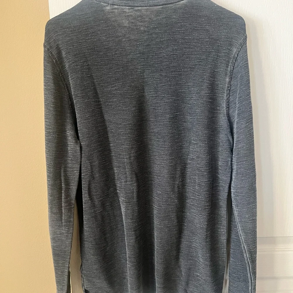 Lucky Brand Men's Charcoal Long Sleeve Henley - Picture 3 of 3
